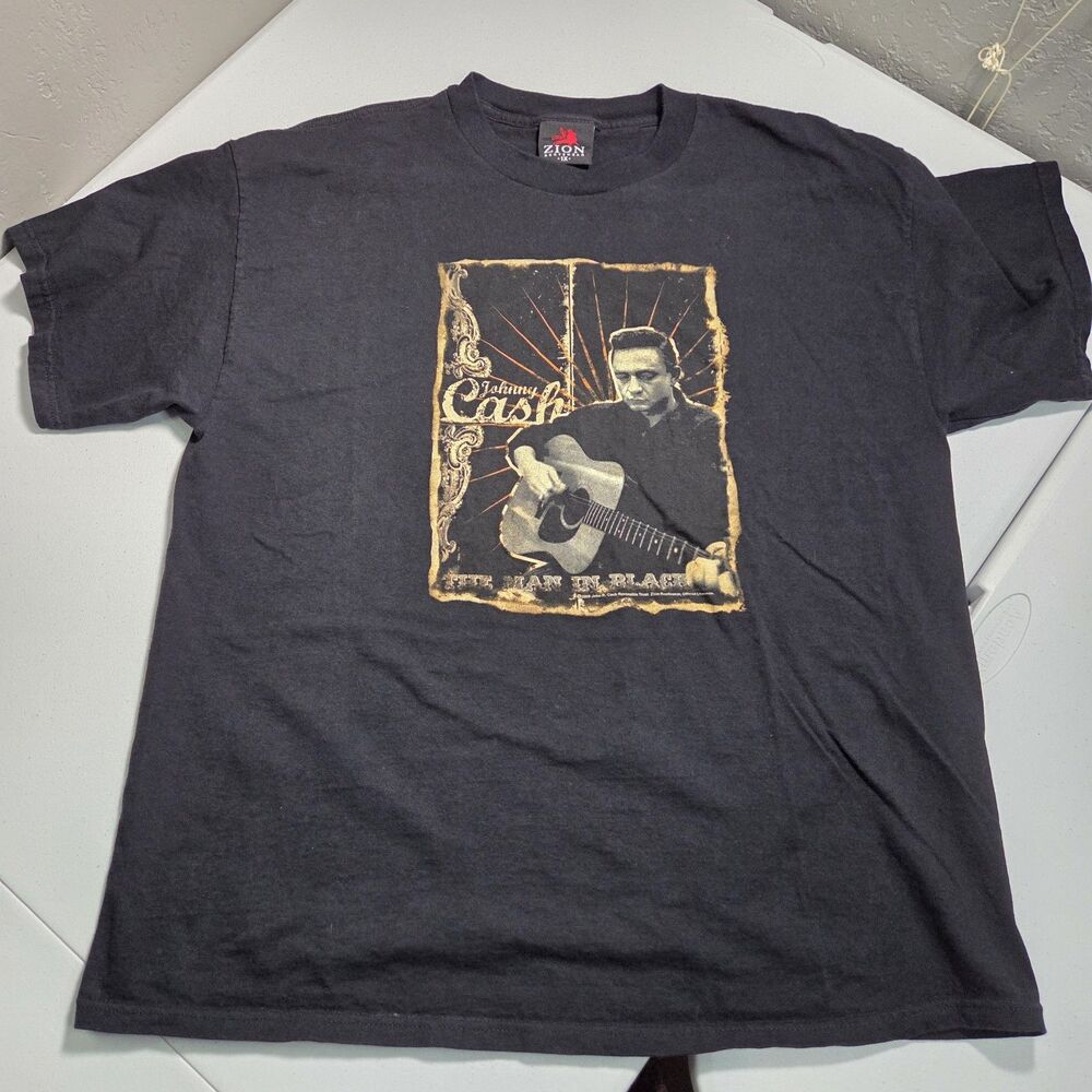 ​Vintage 2006 Johnny Cash T-Shirt Mens 1X XL Black The Man In Black Zion Band